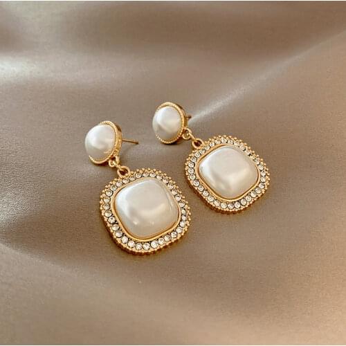 2021 Trend Red Square Pearl Rhinestone Womans Drop Earrings Korean Luxury Vintage Statement Unusual Jewelry Party Gift for Girl