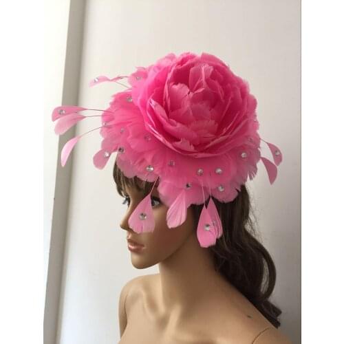 Lo spettacolo di danza copricapo di piume di accessori di abbigliamento La FESTA La Maschera IL Festival