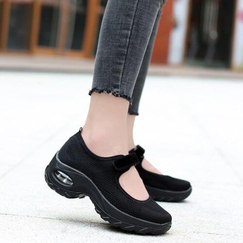 Autumn hollow mother shoes middle-aged and old ladies walking shoes sports casual flat shoes