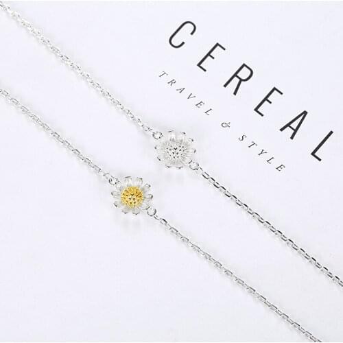 New Fashion Cute Tiny Sunflower Bracelets Simple Style Thin Small Golden Daisy Charm Bracelet For Korean Female Best Gifts