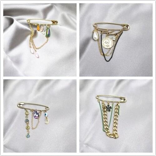 Lucky Eye Blue Turkish Evil Eye Brooch Pin for Women Men Dropping Oil Flower Crown Star Hamsa Hand Charm Fashion Jewelry