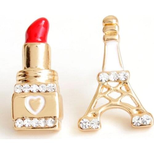 TANGTANG Stud Earrings