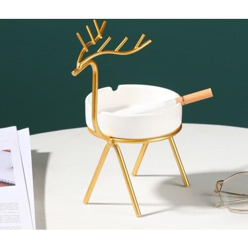 2021 Nordic Simple Iron Deer Ceramic Cigar Ashtray Creative Home Golden Moose Room Office Desktop Soot Ash Tray Home Furnishings