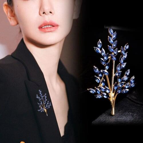 Crystal Flower Large Brooch Grape Pins and Brooches Wedding Jewelry Bijouterie Corsage Dress Coat Accessories