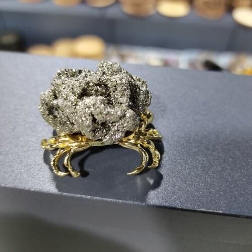 Natural Chalcopyrite Embellishes Spider Decoration Gift