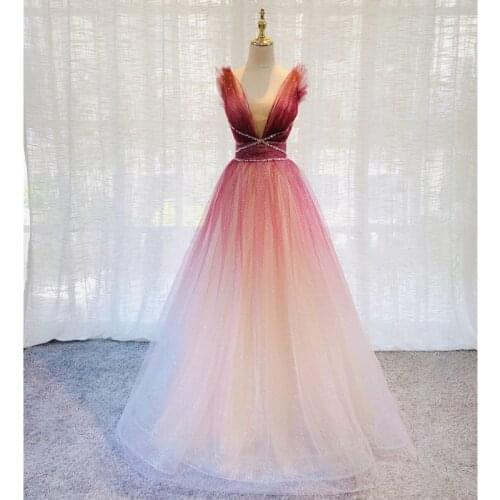 Sexy A-line Prom Dresses 2020 Red Gradient V-neck Beading Evening Dresses Backless Formal Dresses vestidos robe LE40797