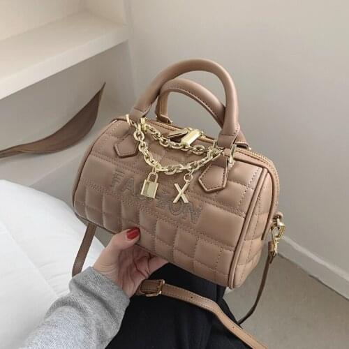 Spring Fashion Bones Boston Sex Women Lock cases Crossbody Broken Skin Design Chain High Quality Bags Cash Women