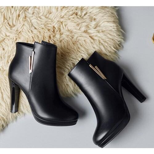 Women super high heels Chelsea boots V metal decoration platform leather riding booties brief solid side zip ankle botines mujer