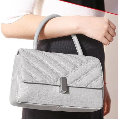 Genuine leather 2021 New Simple Messenger Bag Famous brand fashion all-match shoulder bag luxury handbag casual small square bag