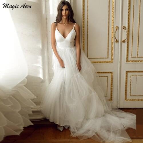 Magic Awn Ivory Tulle Boho Wedding Dresses Spaghetti Straps Lace Appliques Open Back Simple Wedding Party Gowns Robe Mariee