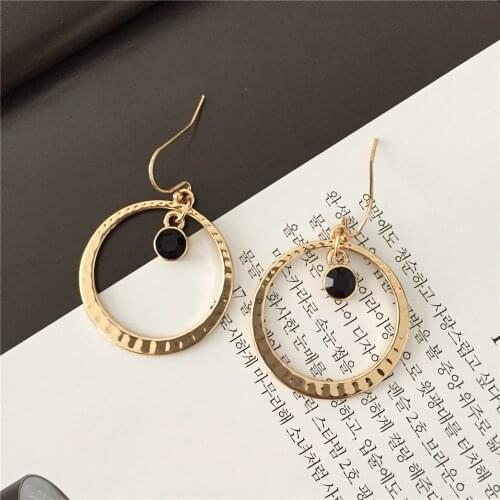 Lovely Gold Color Plating Black Stone inside Textured Circle Drop Earrings For Women Gorgeous Boho Casual Simple Geometric Jewel