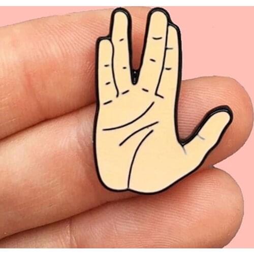 Classic Star Trek Vulcan Hand Brooch Pins Enamel Metal Badges Lapel Pin Brooches Jackets Jeans Fashion Jewelry Accessories