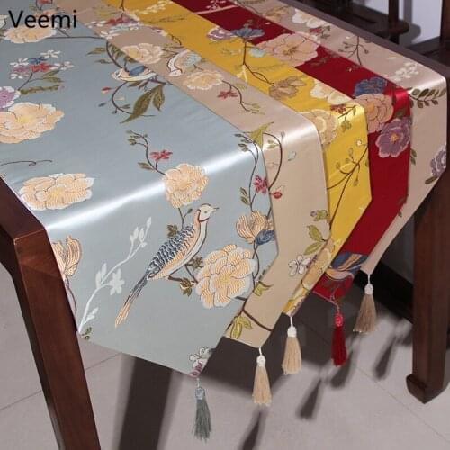 New Chinese Style Magpie and Flowers Table Runner Bird Treetop Embroidery Table Flag Decoration for Party Wedding with Tassels