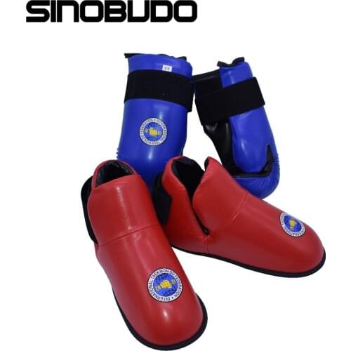 High Quality ITF Taekwondo Gloves Foot Ankle Guard PU Leather Gloves Martial Arts Karate Training Protector Equipment( Red/Blue)