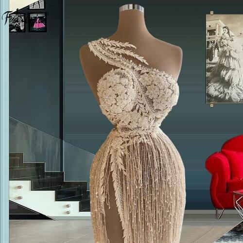2021 Arabic Dubai Exquisite Applique Lace Prom Dresses One Shoulder Tassel Formal Evening Gowns High Side Split Celebrity Dress