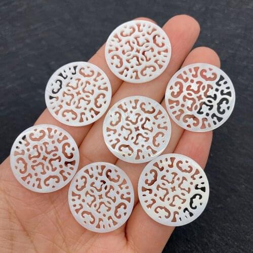 Wholesale Multicolor Round Shape Pendant Natural Shells for Jewelry Making DIY Handmade Accessories Beaded Decoration Fashion