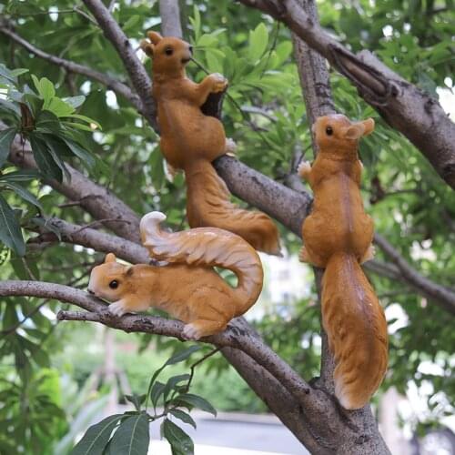 Creative Resin Squirrel Garden Tree Decoration Home Outdoor Accessories Simulated Animal Ornaments
