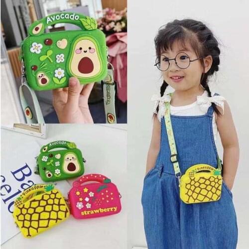 New Fruit Envelope Bag Creative Lovely Strawberry Silicone Messenger Cartoon Womens Bag Girls Mini Shoulder Crossbody Bags