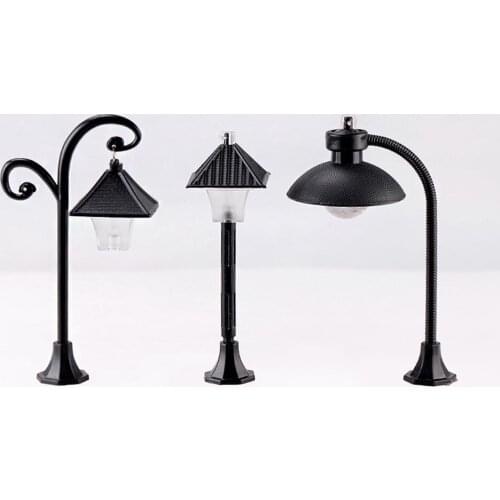 1Pc Creative Resin Street Lamp Model Garden Dollhouse Miniature Landscape Decor