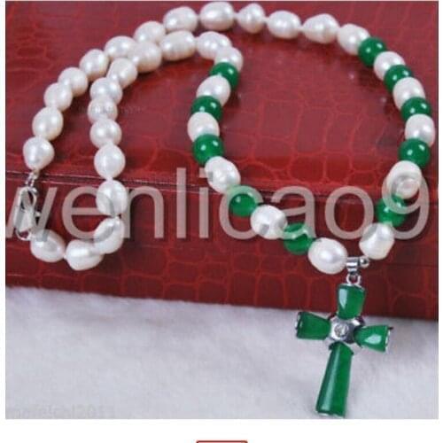 Rice White Akoya freshwater Cultured Pearl/Green Jade Cross pendant necklace