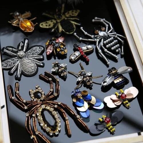 8pcs Rhinestone Beads Manural Nail Sequin Insect Embroidery Cloth Paste Accessories Crafts Sew on Cap Hat Vest T-shirt Z1231