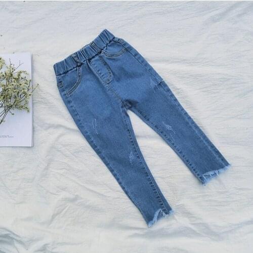 2018 Spring Summer New Childrens Korean Fashion Jeans Pants Baby Girl Clothing Kids Wild Cut Hole Irregular Jeans Pant Trousers
