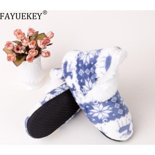 Women Winter Home Slippers Christmas Elk Indoor Socks Shoes Ladies Soft Winter Warm House Slippers Indoor Bedroom Lovers Couples
