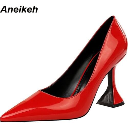 Aneikeh Womens Pumps 2021 Spring/Autumn Fashion Pointed Toe High Heels Solid Patent Leather Retro Office Lady Shoes Size 34-40