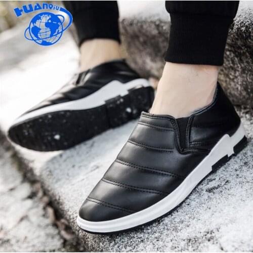 HUANQIU 2018 winter new casual shoes men plus velvet super warm non-slip mens waterproof shoes comfortable men shoes ZLL492