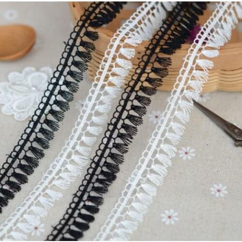 3 Meters/lot Width 1.7cm Black White Tassel Fringe Lace Trim Water Soluble Lace Fabric for Clothing Curtain DIY Home Accessories