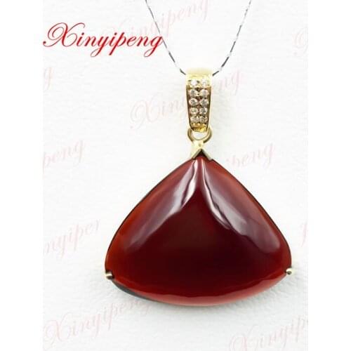 18 k yellow gold with 100% natural garnet pendant Simple and easy Fine jewelry All clean flawless Wine red