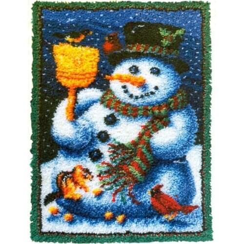 Latch Hook Rug Kits DIY Crochet Yarn Rugs Hooking Craft Kit with Color Preprinted Pattern Design for Adults Kids Christmas Decor