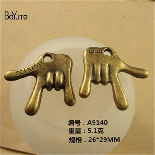 BoYuTe (100 Pieces/lot) 29*27MM Antique Bronze Plated Zinc Alloy Hand Pendant Charms for Jewelry Accessories Diy Bracelet