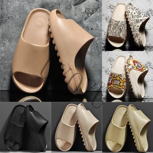 Unisex 35~46 Designer Kanye West Men 2020 fashion Women runner summer mens slide casual slippers beach eva injection shoes