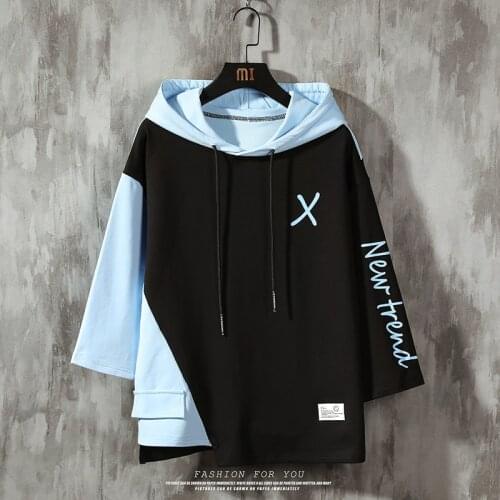 Liser Men's T-shirts With A Hood