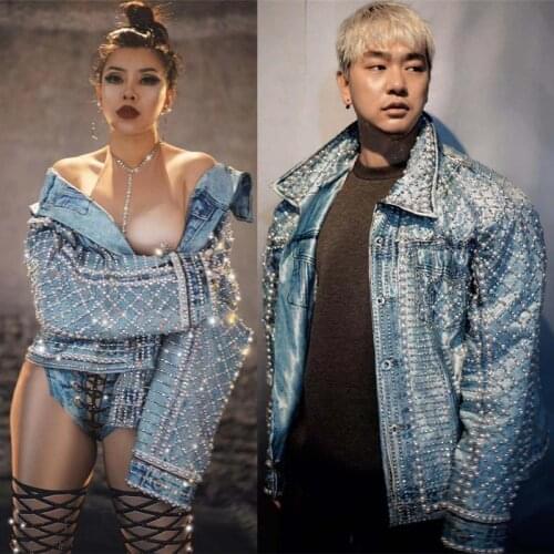 Tide Male Singer Stage Coat Sparkly Rhinestones Pearl Denim Jacket Hip Hop DJ Dancer Blue Beads Loose Coats Bar Cowboys Costume