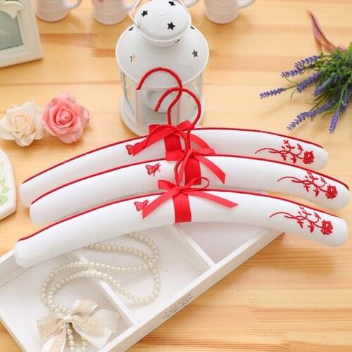 41cm New arrival pearl plastic adult hanger clothes rack hangers for clothes coat sweater dress hanger