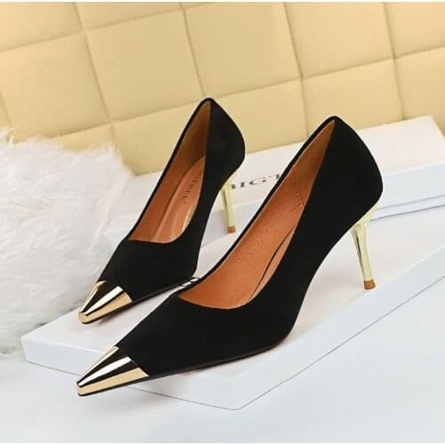 2021 Fashion Women High Heels Shoes Office Low Heels Flock Cap Toe Pumps Lady Scarpins Plus Size 34-43 Quality Shoes