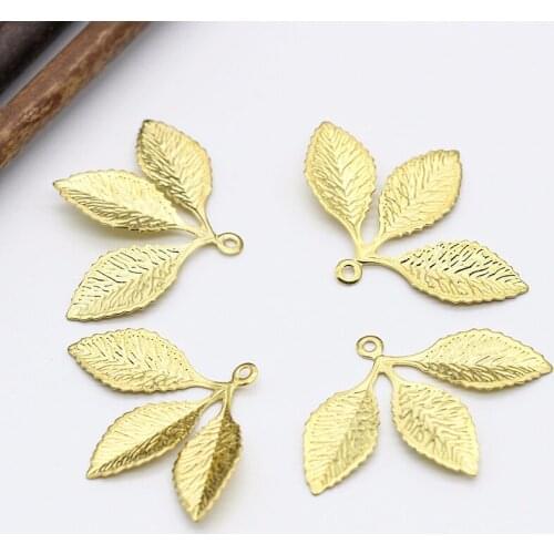 DIY jewelry accessories 31x23mm single hanging three leaf pendant retro headdress accessories bridal headdress brass accessories
