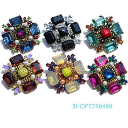 Classic Jewelry Six Color Big Crystal Brooch for Party Wedding Accessories Fashion Breast Pin Cross Brooch Ladies Coat Garments
