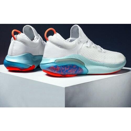 2020 Sneakers new Air cushion particles mens jogging casual couples shoes men Breathable trainers Zapatillas Hombre scarpe uomo