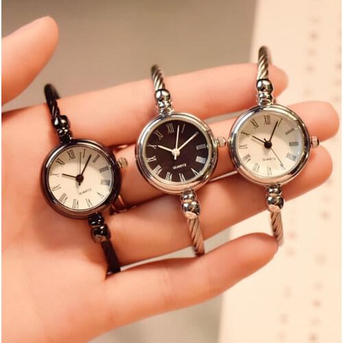 Vintage Quartz Watch Alloy Band Analog Bracelet Wrist Watches Casual Women Quartz Watches Gift Exquisite Wrist Clock