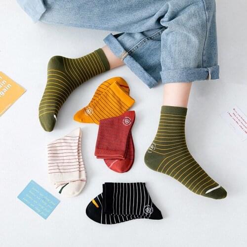 2020 New Fashion Thin Horizontal Strip Printed Letters Retro Preppy Ladies Middle Stockings 2/5 Pairs / Pack