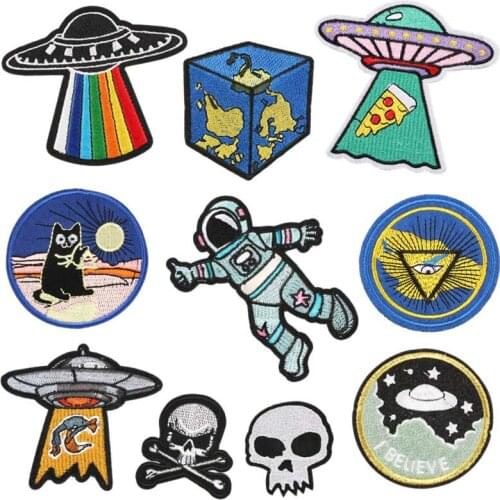Spaceship/Cute Cat Embroidery Stickers Iron-On Transfers For Clothing DIY T-Shirts Patches Fashion Cartoon Embroidery Stickers
