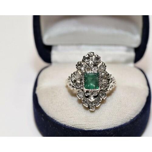 ANTIQUE VICTORIAN 18K GOLD NATURAL ROSE CUT DIAMOND AND EMERALD NAVETTE RING