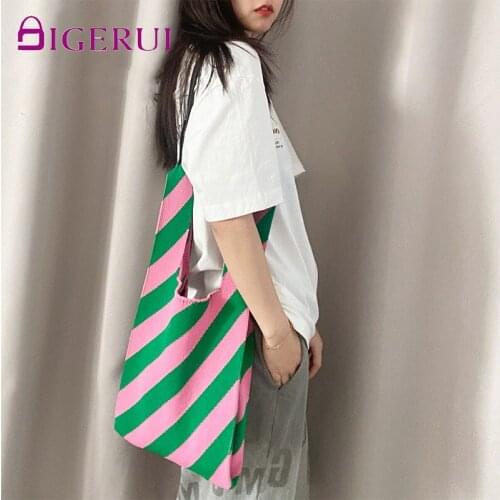 FLYING BIRDS Women's Woven Bags