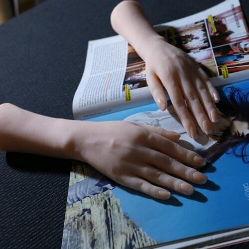 High Quality 32Cm real female hand mannequin body bone nail Manicure props jewelry model art Halloween man finger 1 pair D117