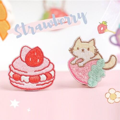Maxsin 1 Pc High Quality Embroidered Cute Strawberry Cat Sticker Cartoon Animal Patch Iron On Clothes DIY Appliques Accessories
