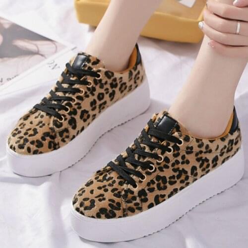New Fashion Leopard Women Casual Shoes Flat Shoes Women Loafers Flats Roman Shoes Sneakers Slip On platform Vulcanized D5-28