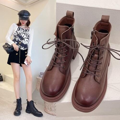 娆芷柔 Women's Boots